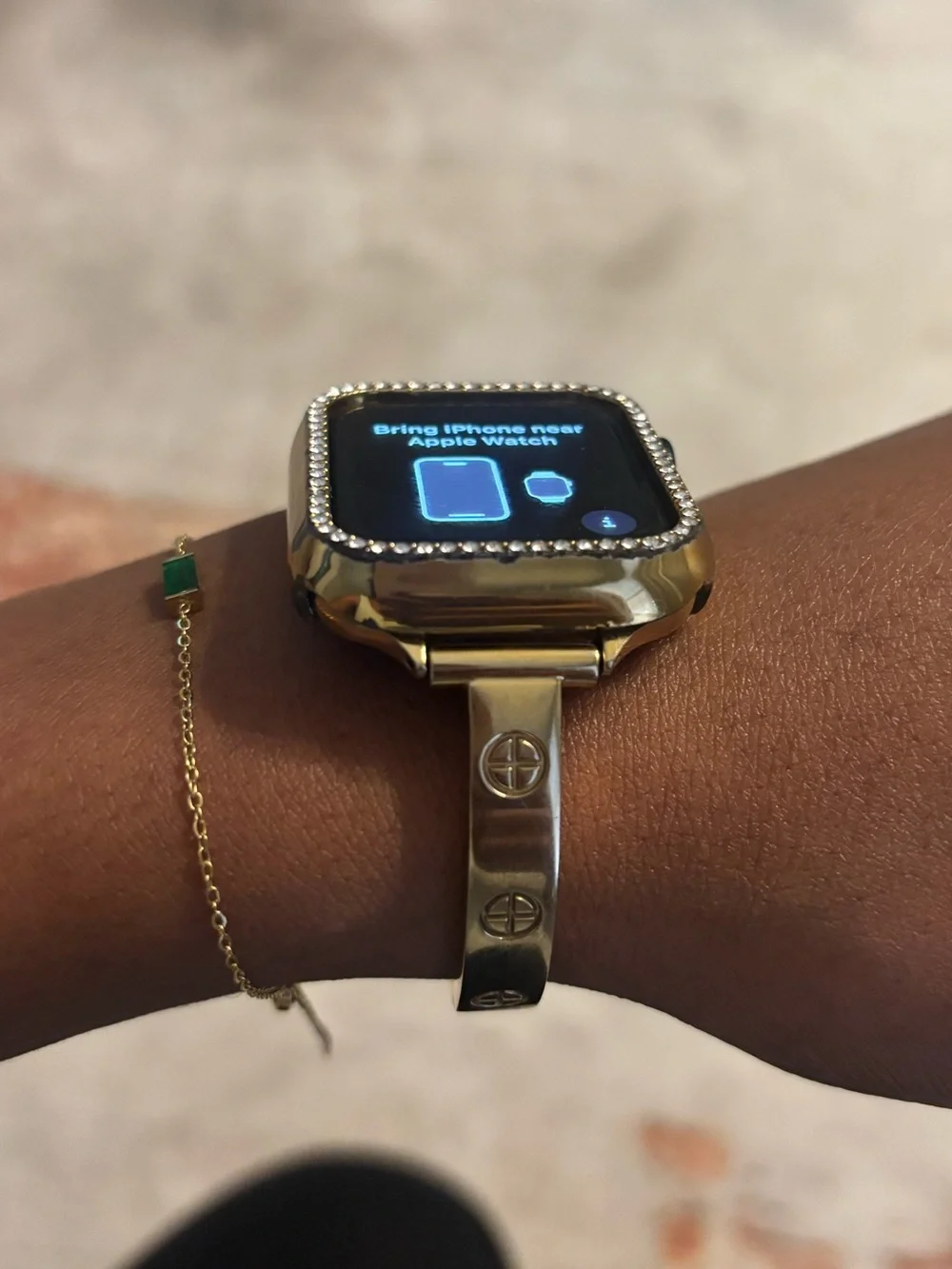 Apple Watch SE 40mm GPS + Metal Band